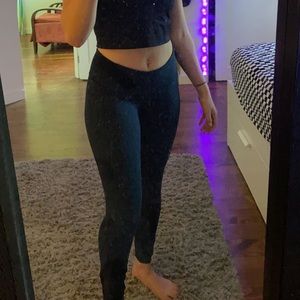 SIZE 6 LULULEMON LEGGINGS✨